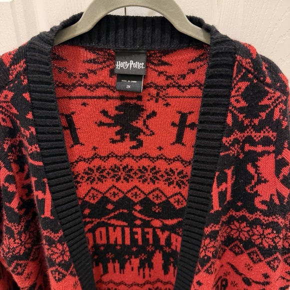 Harry Potter Gryffindor Fair Isle Flyaway Cardigan Sweater Plus Size 2X - Picture 2 of 10